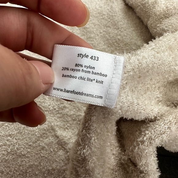 Barefoot Dreams | Cardigan - Picture 4 of 4